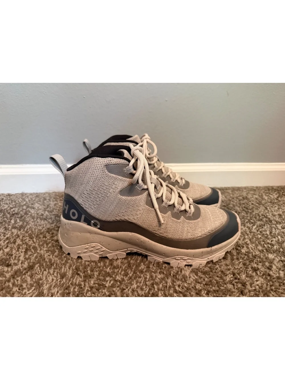 New HOLO Troy Mid Hiking Boots Women’s 9